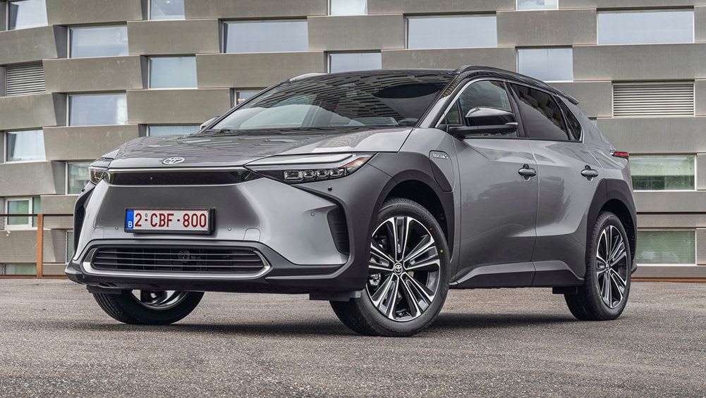 Le patron de Toyota remet en question la qualité, les performances, la sécurité et la fiabilité des véhicules électriques chinois et promet de meilleures performances, fiabilité et durabilité des batteries des voitures électriques... mais à quel prix ?  - Actualités automobiles