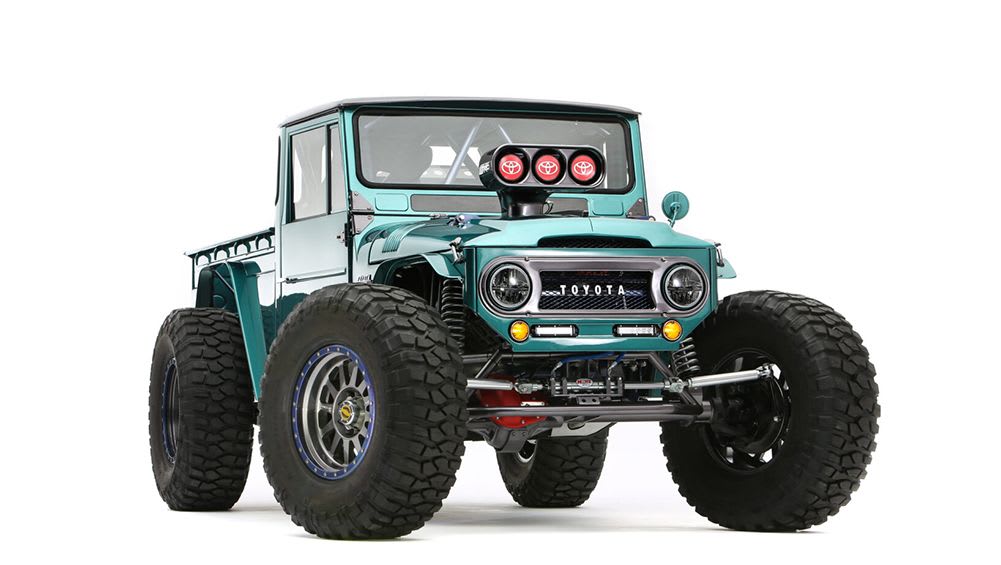 Un Toyota LandCruiser à moteur NASCAR V8 !  Faits saillants des 19 Toyota au salon SEMA 2023 - Actualité automobile