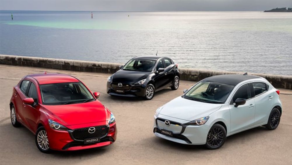 Haut et bas : Mazda augmente les prix de ses SUV haut de gamme CX-60 et CX-90 2024, ainsi que de son modèle d'entrée Mazda 2 à hayon et berline - Actualité automobile