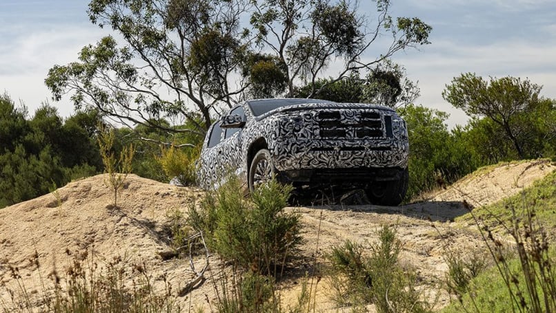 Les tests ont été effectués sur la voie publique, ainsi que sur l'ancien terrain d'essai Holden Lang Lang à Victoria.