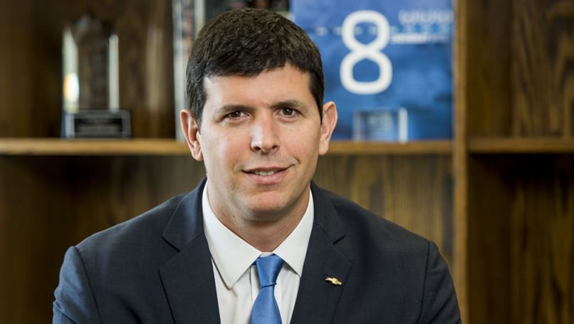 Ernesto Ortiz, directeur général des marchés stratégiques, des alliances et des distributeurs de GM, a ajouté que c'était le moment idéal pour la marque vieille de 121 ans, sans véritable marché ni présence culturelle en Australie depuis les jours grisants d'après-guerre des années 1950 et 1960. pour entrer au rez-de-chaussée alors que les consommateurs de véhicules de luxe se tournent vers l’électrification.