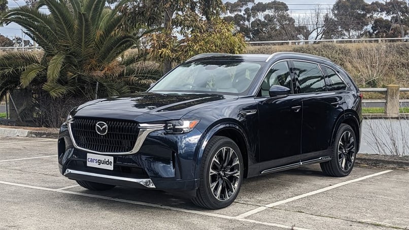 Le CX-90 est doté de la même transmission automatique à huit rapports que le CX-60.