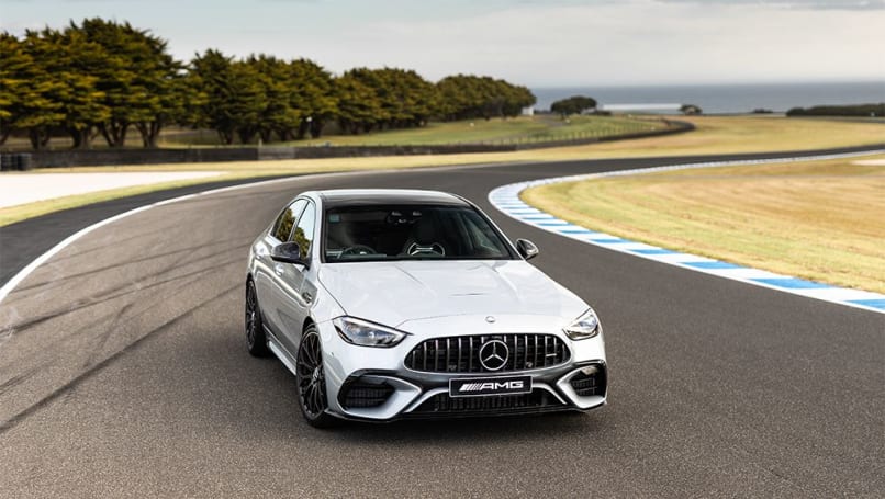 La Mercedes-AMG C63 SE Performance 2024 débarquera en Australie à partir de janvier 2024, au prix de 187 900 $ avant frais de route.