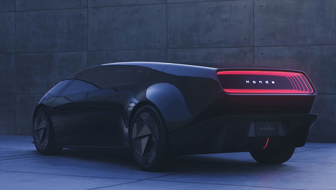 Honda affirme qu'une version de production basée sur le concept Saloon sera lancée en 2026, bien que son premier marché soit l'Amérique du Nord. 