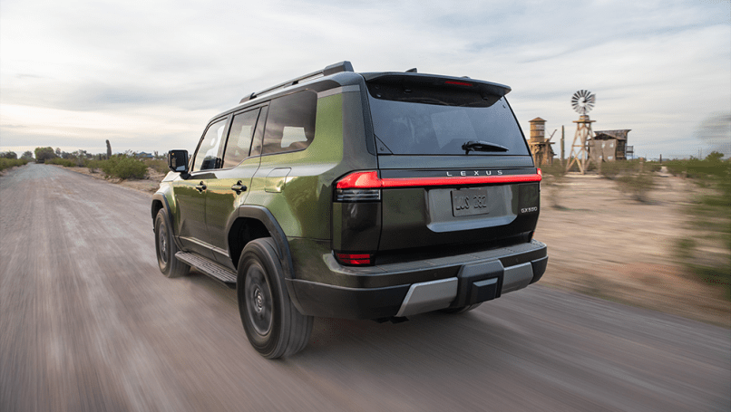 La version Overtrail reçoit un contrôleur de frein de remorque intégré de style Toyota Tundra.