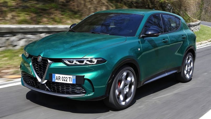 Comme Jaguar, les espoirs futurs d'Alfa Romeo reposent sur une révolution électrique, la direction mondiale de Stellantis prévoyant de faire de la marque la réponse italienne à Tesla avec une gamme de véhicules électriques sportifs.