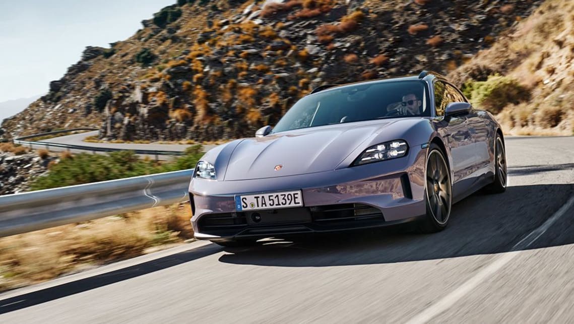 Porsche Australie a également confirmé que les prix avaient été augmentés pour s'adapter à la technologie mise à jour de la voiture électrique de luxe lorsqu'elle arrivera à la mi-2024.