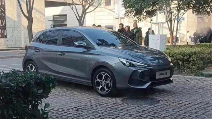 L'extérieur de la MG3 a récemment fuité et adopte un look plus élégant (Image : cochespias.net).