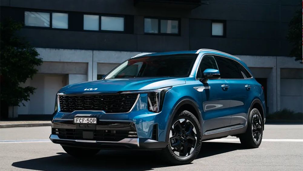 Les temps d’attente du Kia Sorento 2024 révélés!  Le rival des SUV sept places Toyota Kluger et Hyundai Santa Fe dispose d'un meilleur approvisionnement cette année, mais Kia a été durement touchée par des retards en 2023 - Car News
