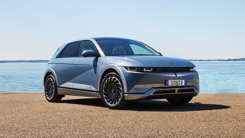 Le SUV Ioniq 5, qui est une alternative au modèle Y, coûte 65 000 $, soit 400 $ de moins que la Tesla.
