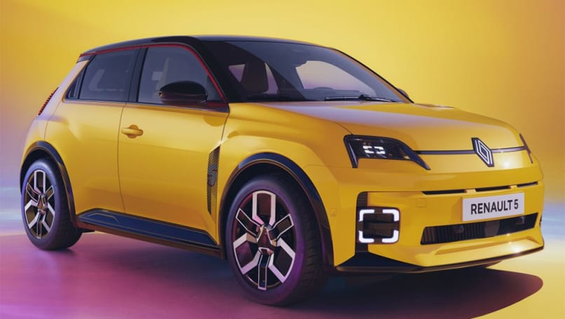 Peu de changement entre le concept-car 2021 et la version de production R5 E-Tech.