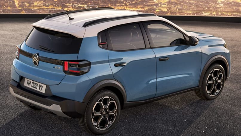 L'e-C3 est la petite berline Citroën de quatrième génération à porter le badge C3 depuis 2002.