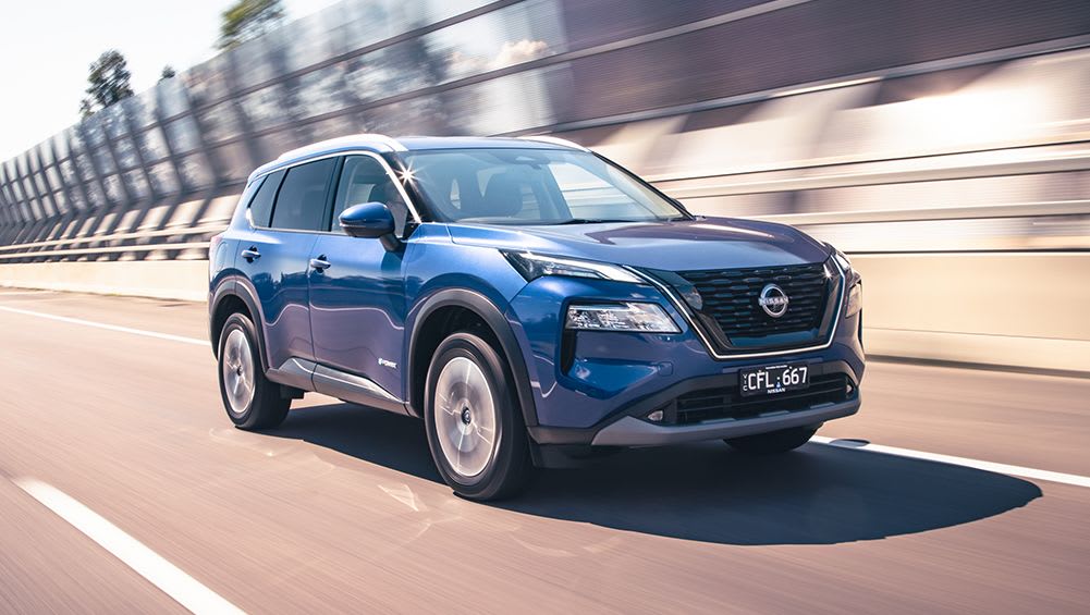 Des résultats choc !  Nissan grimpe vers de nouveaux sommets tandis que Mazda vacille, mais les Toyota HiLux, Ford Ranger ou Tesla Model 3 sont-ils en tête des ventes ?  - Actualités automobiles