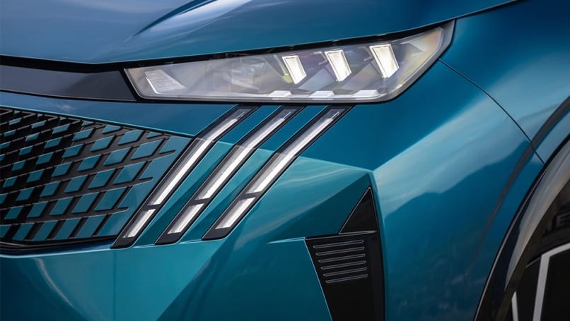 Alors que vous pouvez vous attendre à des phares automatiques à LED.