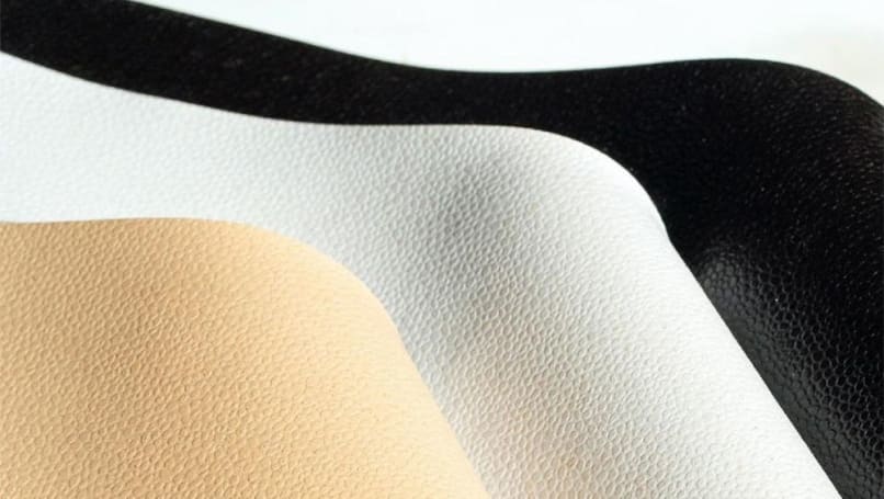 Natural Fiber Welding contient ce qui semble être l'un des seuls produits semblables à du cuir synthétique à base de plantes et sans plastique relativement largement utilisés, appelé Mirum.