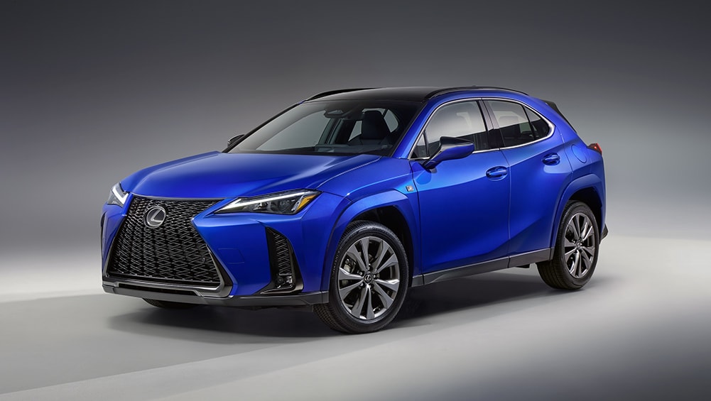 Le Lexus UX 2024 suit l'exemple de Toyota en abandonnant les qualités essence et en devenant une voiture hybride et électrique alors qu'il intensifie sa bataille contre les SUV BMW X1 et Volvo XC40 - Car News