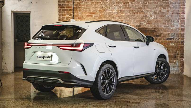 Pappas a réitéré que le niveau de demande sans précédent de plug-ins pour le NX est dû en grande partie au fait que de nombreux propriétaires d'hybrides de la marque n'étaient pas encore disposés à franchir le pas vers un BEV.