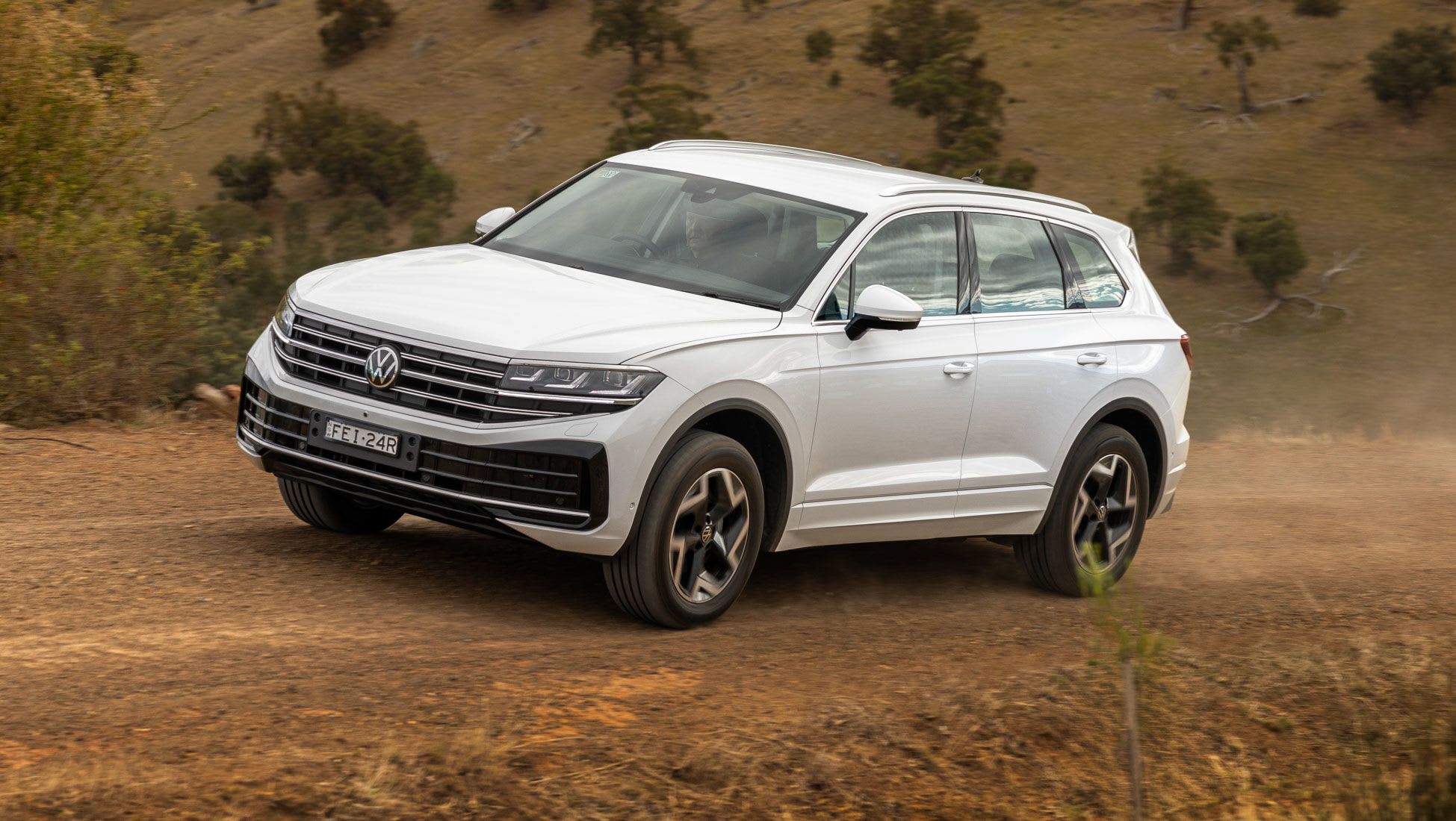 Le nouveau SUV familial coûte 11 000 $ moins cher !  Les prix du lifting du Volkswagen Touareg 2024 ont été réduits alors que VW cible les familles qui achètent le Volvo XC90 et même le Ford Everest Platinum