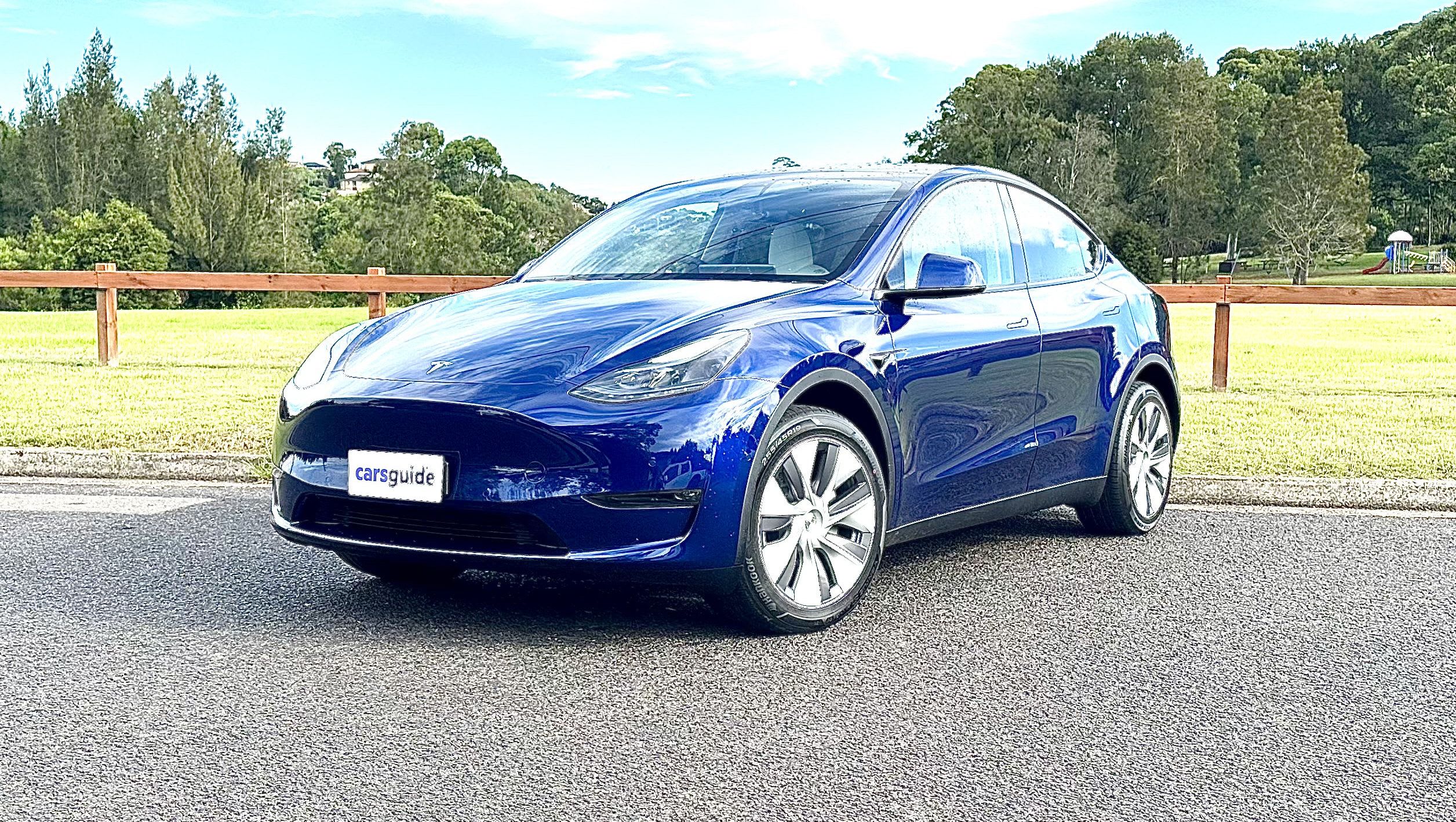 Est-ce le plus grand obstacle à l’adoption de la voiture électrique ?  Pourquoi les baisses de prix des Tesla Model Y, Tesla Model 3, Ford Mustang Mach-E, GWM Ora et Peugeot e-2008 montrent que les prix sont trop élevés |  Avis