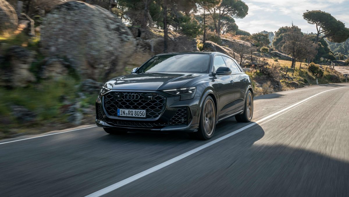 Porsche perd le record du tour face à Audi !  L'Audi RS Q8 2025 détaillée après avoir battu le temps du Porsche Cayenne Turbo GT au Nürburgring