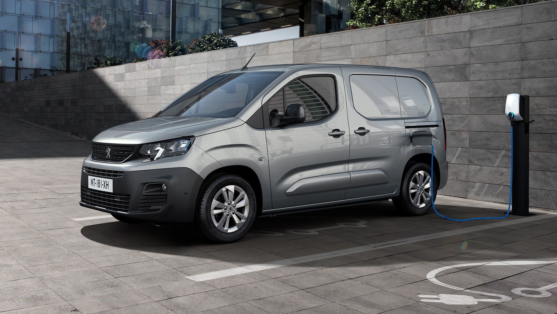 Baisse massive de plus de 10 000 $ pour un fourgon électrique : le SUV compact Peugeot E-Partner 2023 affrontera les Renault Kangoo E-Tech et Volkswagen Caddy