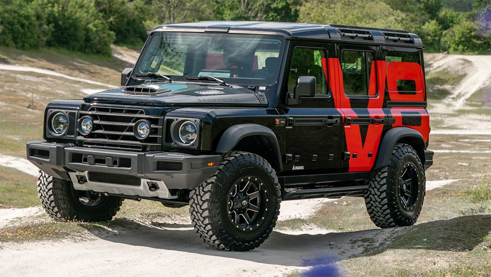 Les voitures électriques boudées par Ineos : les trous de la taille d'un V8 laissés par le LandCruiser Série 70 et le Land Rover Defender original comblés par le concept Ineos Grenadier de 6,2 litres et d'autres modèles spéciaux limités à Goodwood - Car News