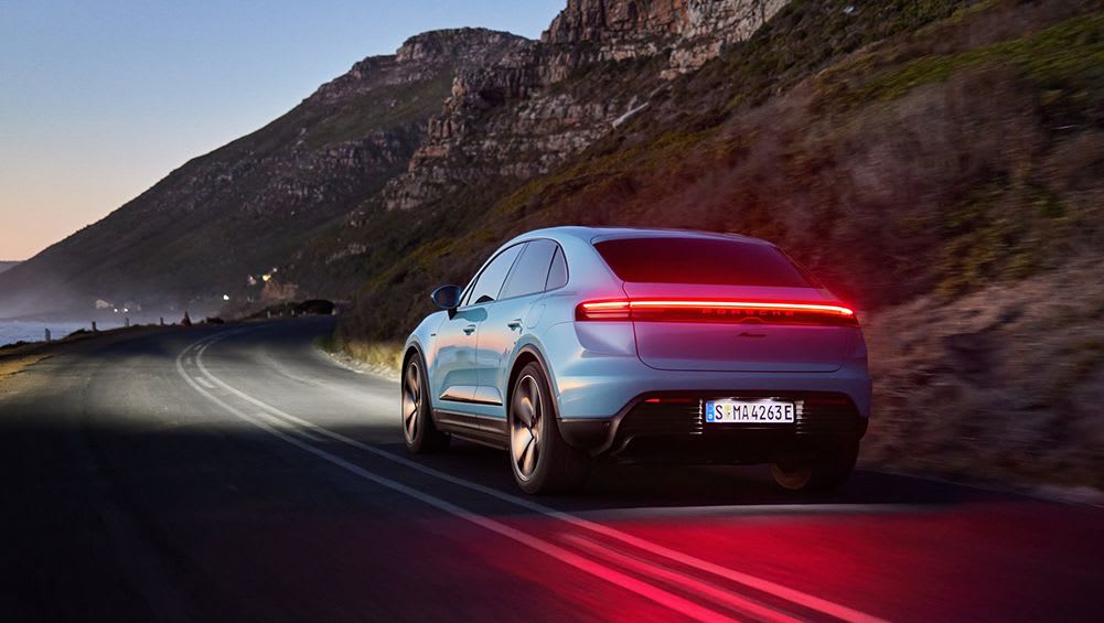 Hausse de prix massive de plus de 30 000 $ pour un SUV populaire : le Porsche Macan se prépare à l'ère du tout électrique en tant que rival du Mercedes-Benz EQC, du BMW iX3 et de l'Audi Q6 e-tron - Actualités automobiles