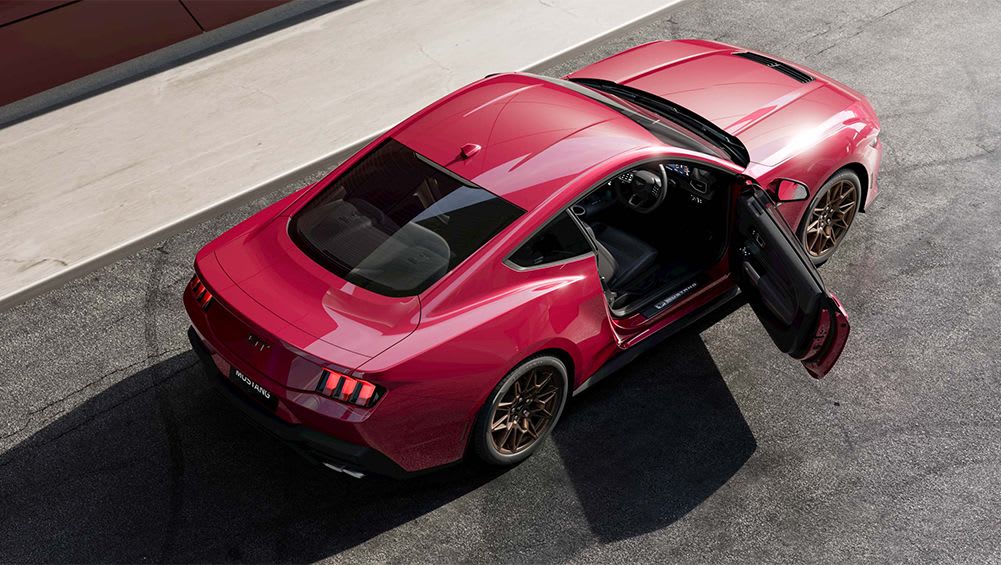 « Ce que le client veut en ce moment, c'est une transmission manuelle » : Ford s'engage à proposer des modèles manuels et V8 pour la Mustang 2025 et au-delà, malgré le retrait de ses rivaux comme Dodge et BMW - Car News