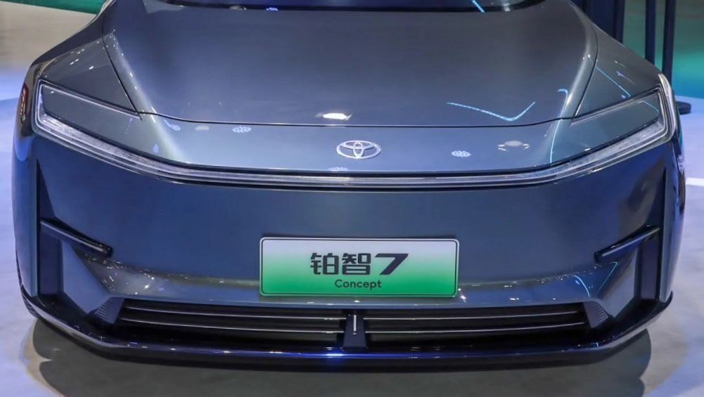 Le nouveau produit phare technologique chinois de Toyota ? La berline Toyota bZ7 2025 est une coentreprise avec GAC pour la Chine qui laisse présager davantage de partage de technologies futures avec BYD : rapport - Car News