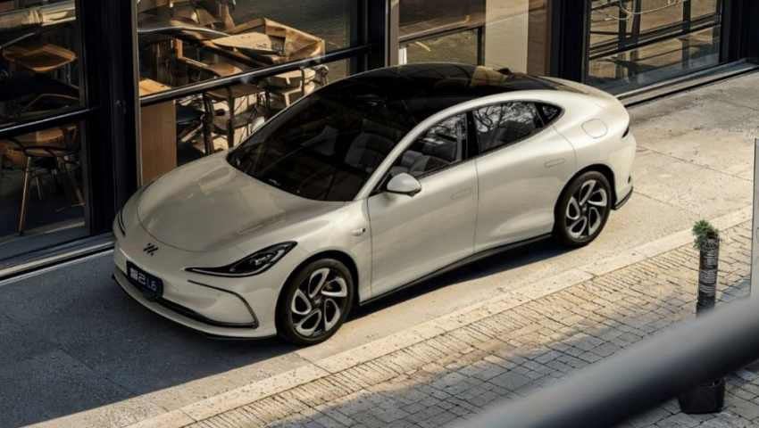 Sydney à Melbourne ou 800 km avec une seule charge : la poussée haut de gamme de MG pourrait introduire une nouvelle technologie de voiture électrique révolutionnaire en Australie pour les meilleures Tesla Model 3 Long Range 2025, BYD Seal et Hyundai Ioniq 6 - Car News