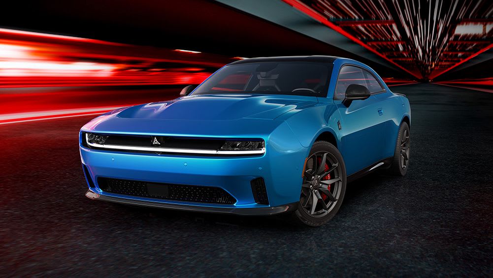 Les véhicules électriques sont-ils à court de charge ? Pourquoi les nouveaux héros de la performance sont une bonne nouvelle pour les fans de moteurs six cylindres et V8 alors que les Ford Mustang et Dodge Charger s'en tiennent à l'essence - Car News
