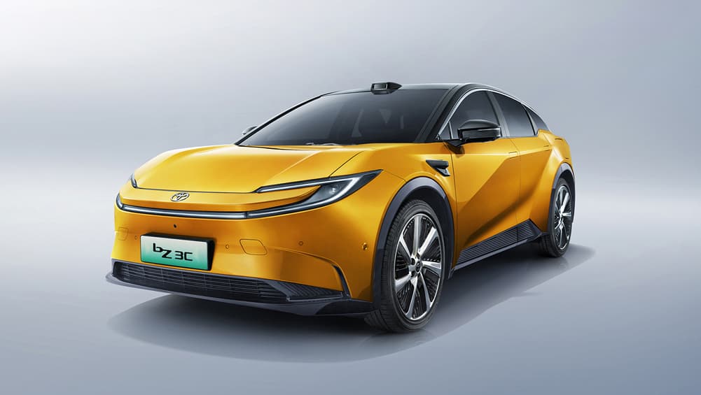 La voiture électrique dont Toyota Australie a besoin ? Le Toyota bZ3C chinois surpasse le bZ4X avec une autonomie allant jusqu'à 630 km et des spécifications de haute technologie en tant que rival potentiel des Tesla Model Y, Kia EV5 et BYD Atto 3 - Car News