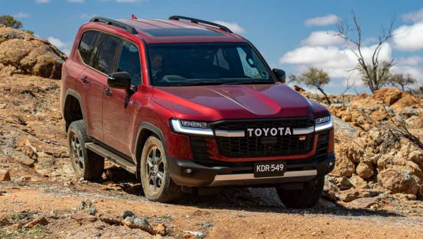 Toyota LandCruiser 300 GR Sport 2025