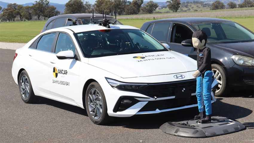 Essai AEB de la berline Hyundai i30 2024