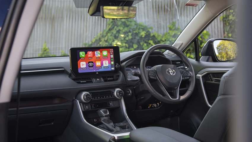 Toyota RAV4 hybride 2025 (image : Glen Sullivan)