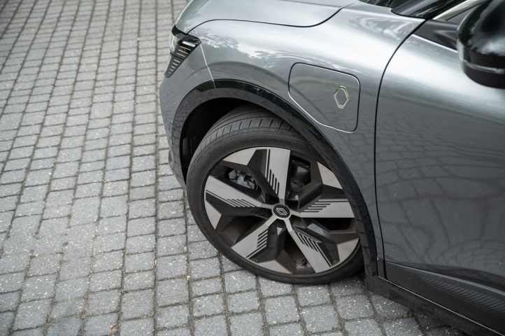Renault Mégane E-Tech 2025 (image : Tom White)