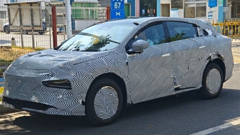 Attention aux Tesla Model Y, Deepal S05, Hyundai Ioniq 5 et Kia EV6, le super crossover Xpeng G7 piloté par l'IA vous a dans le collimateur et le nouveau SUV électrique de taille moyenne arrive en Australie ! - Actualités automobiles