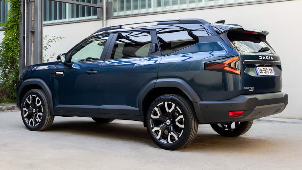 Cauchemar pour Toyota RAV4, BYD Sealion 6, Nissan X-Trail et Mitsubishi Outlander ? Le SUV de la famille Dacia Bigster pourrait remplacer le Renault Koleos par un hybride abordable - Actualité automobile