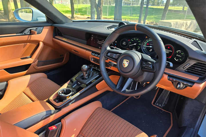 Porsche 911 S/T 2025