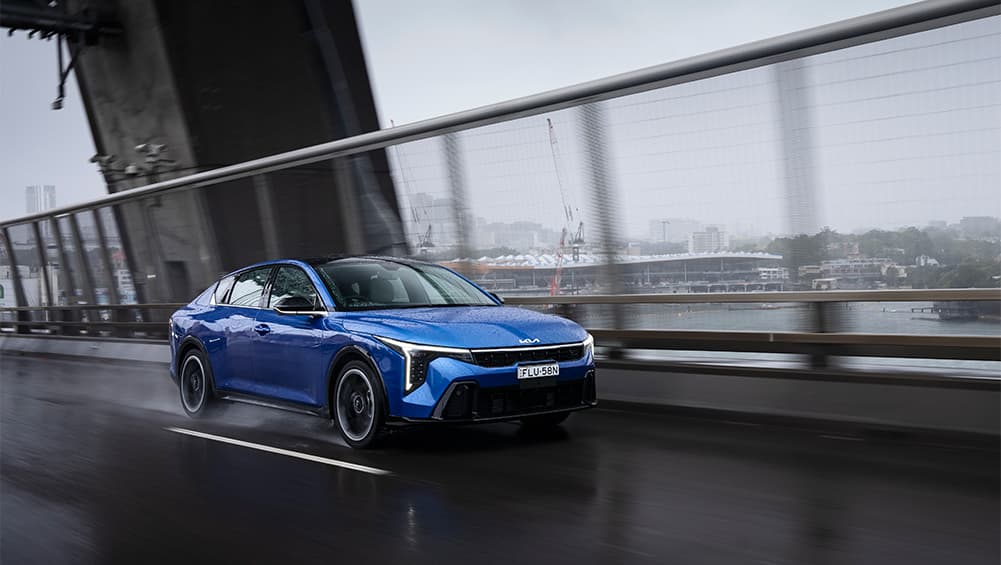 Le stock de Kia Cerato 2024 est sur le point de s'épuiser, mais le nouveau Kia K4 2025 peut-il fournir le même punch de vente que le rival Toyota Corolla et Mazda 3 sortant? - Actualités de la voiture