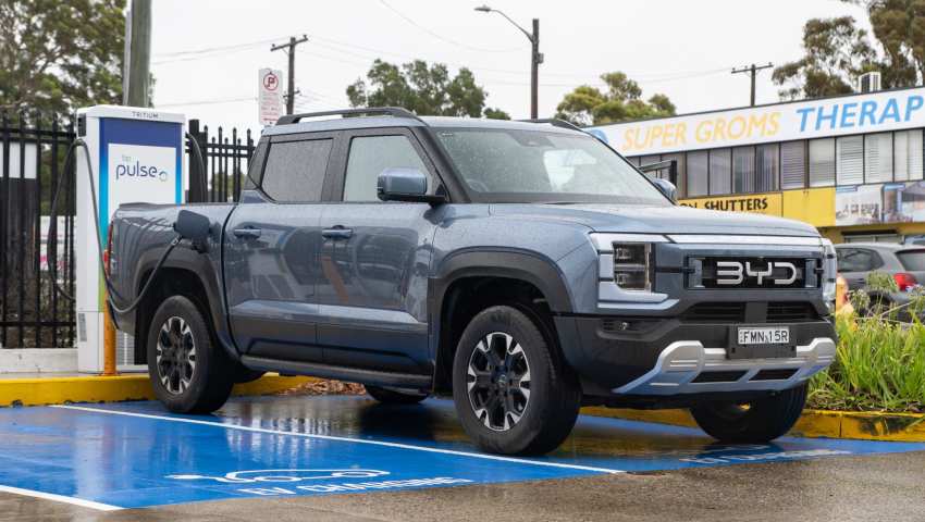 2025 BYD Shark 6 (Image: Tom White)