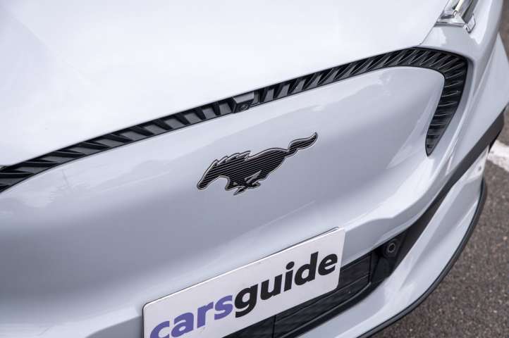 Mustang Mach-E Select Grade illustré. (Image: Tom White)