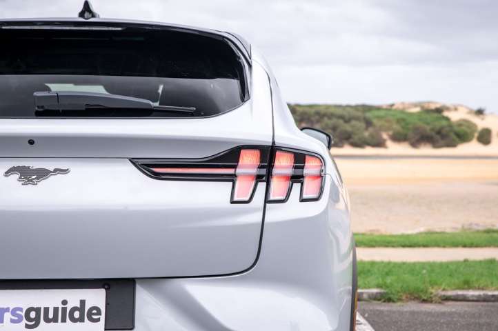 Mustang Mach-E Select Grade illustré. (Image: Tom White)