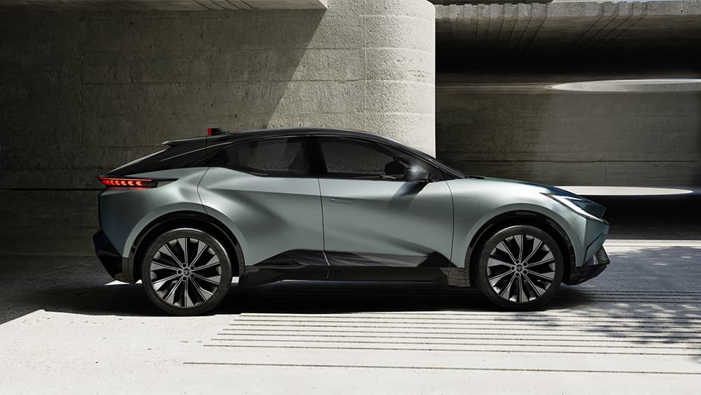 Toyota enlèvera les enveloppements de sa prochaine voiture électrique! Toyota taquine le prochain rival Zeekr X et XPeng G6! - Actualités de la voiture