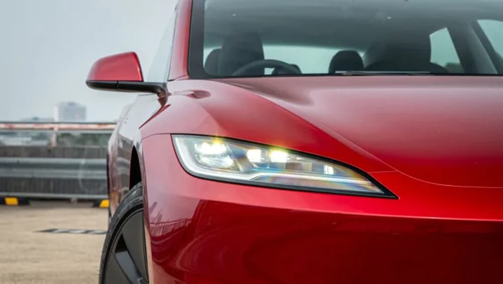 Est-ce que Tesla Tanking? Les bénéfices chutent, les propriétaires du modèle 3 et du modèle Y abandonnent le navire et les marques de voitures chinoises attendent de ramasser les pièces - les nouvelles de la voiture