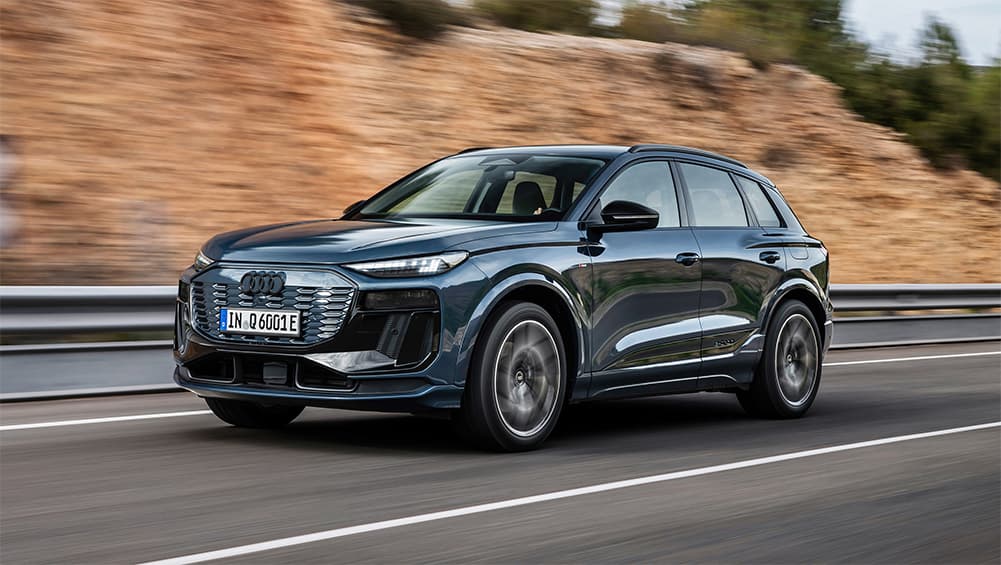 La marque de voiture pour bénéficier du ralentissement de la voiture électrique? Audi a la chance d'être la marque de luxe allemande numéro un en Australie alors qu'elle lance les nouveaux Q4 et Q6 E-tron et jette ses vitesses sur BMW et Mercedes-Benz - Car News