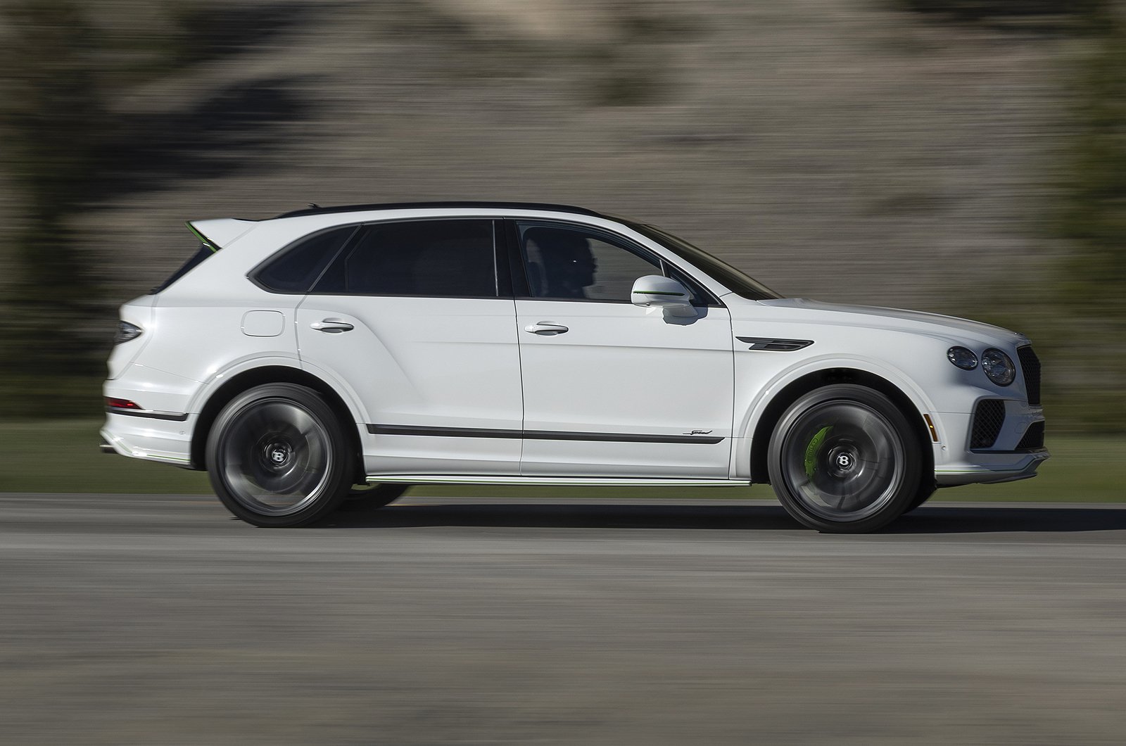 Bentley Bentayga Speed ​​Side Driving