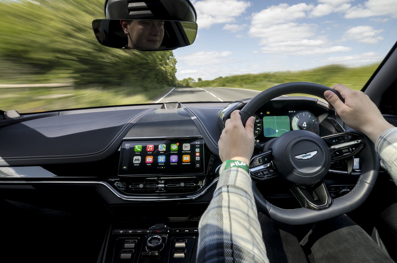 Qu'est-ce que Apple Carplay et CarPlay Ultra?