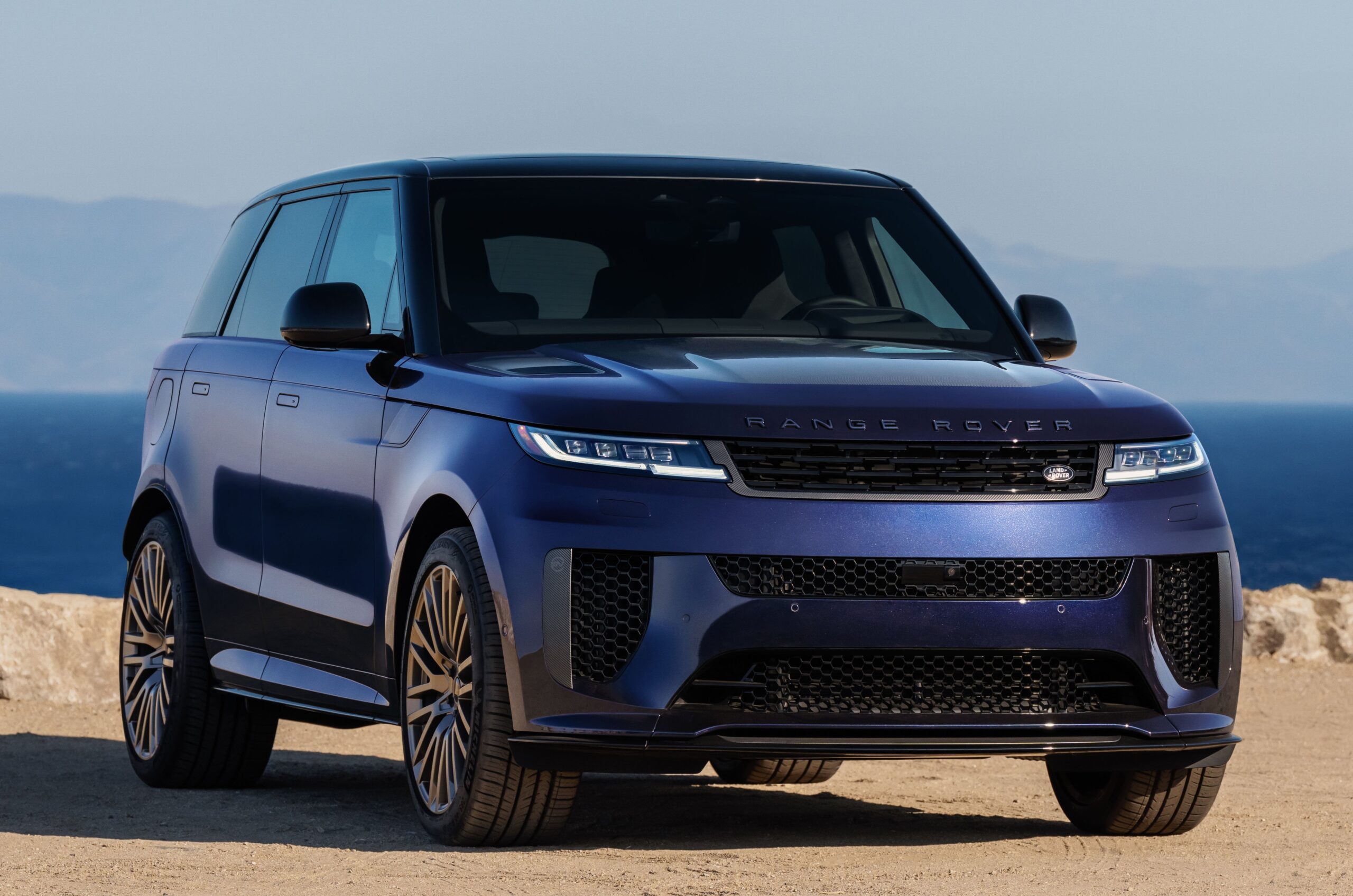 Range Rover SV Bespoke ajoute des centaines d'options de personnalisation pour la gamme de SUV de luxe