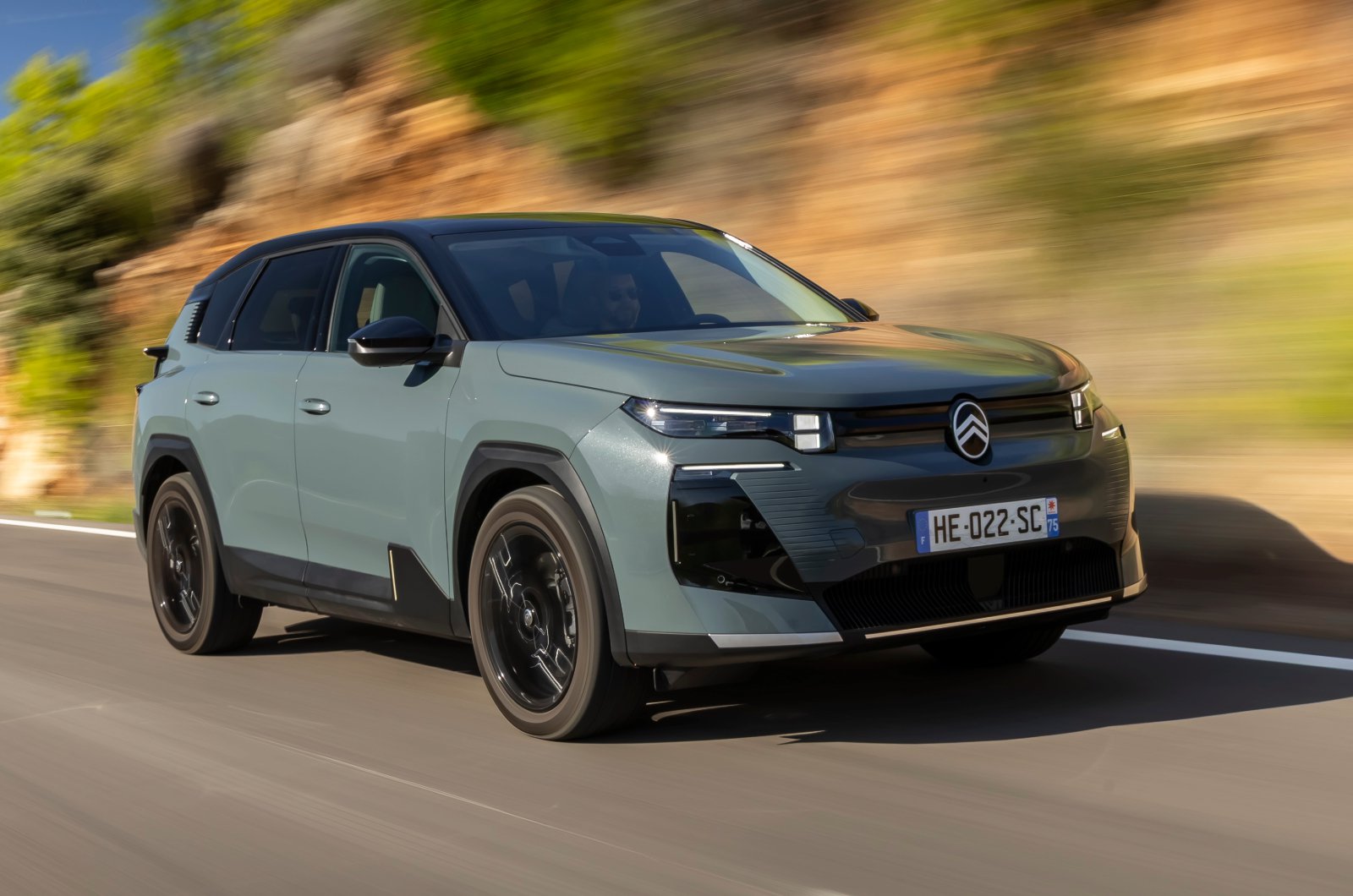 Citroën ë-C5 Aircross Review